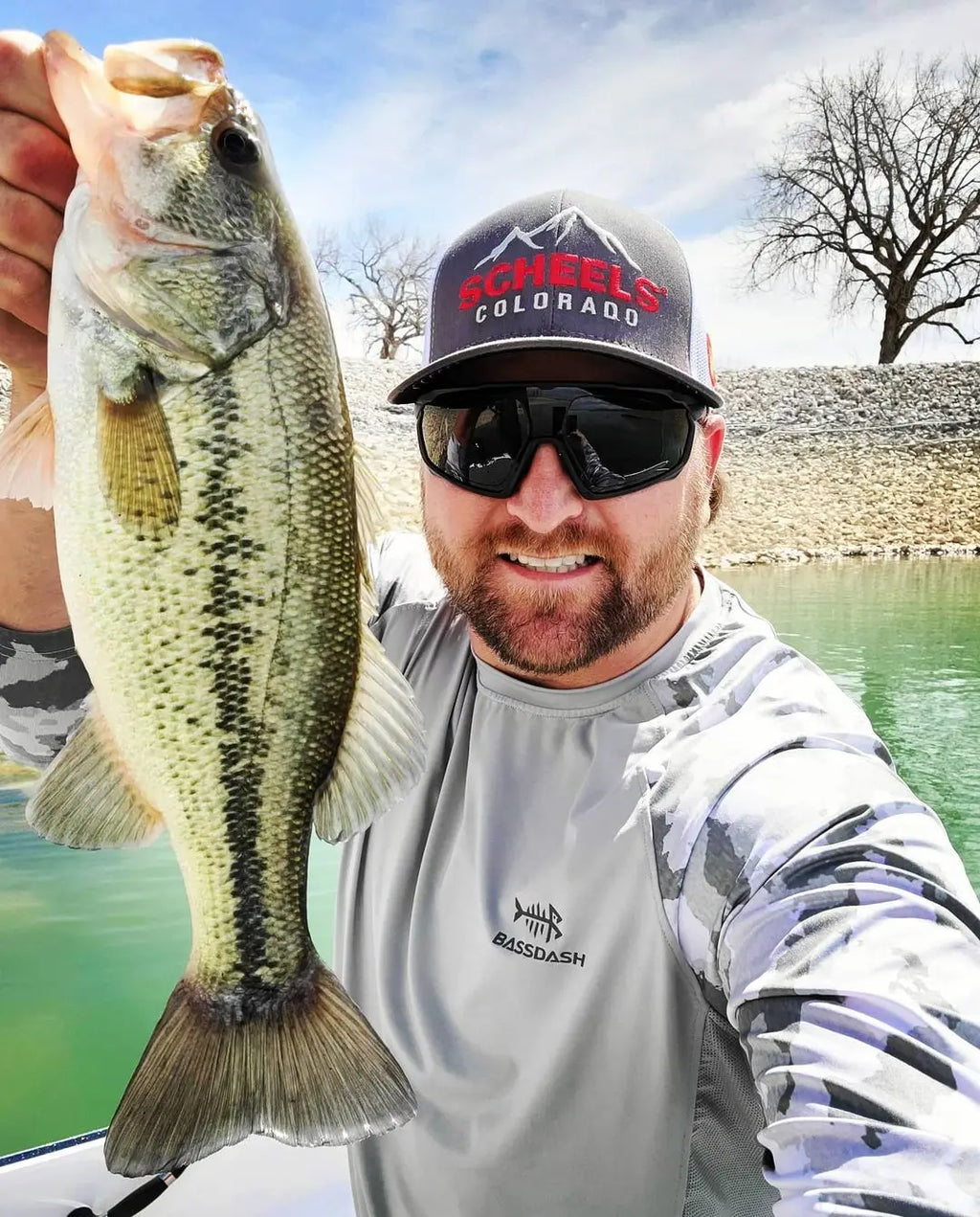 Camiseta de pesca Bassdash UPF 50 para hombre, camisa de manga larga de camuflaje, sudadera de secado rápido